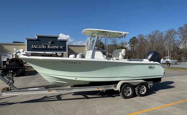 2023 Sea Hunt Ultra 234 